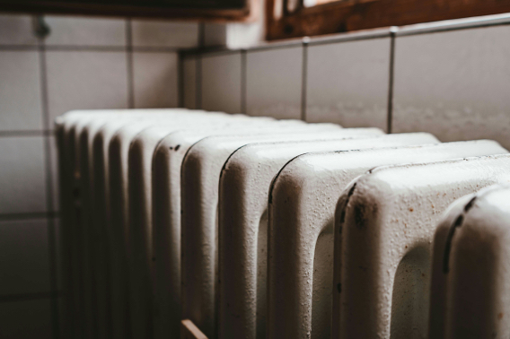 Reparación de calefacción realizada por una empresa instaladora habilitada